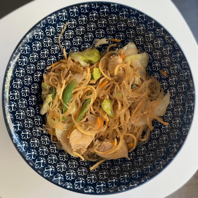 Pancit Mix (bihon and canton).