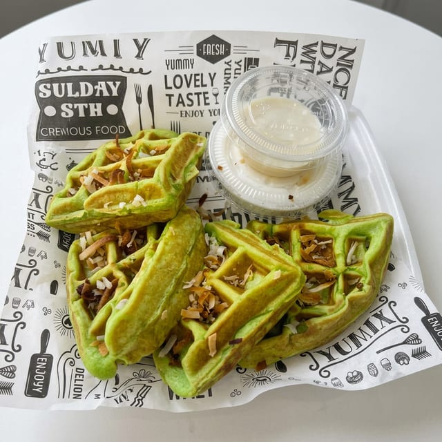Pandan Waffle.